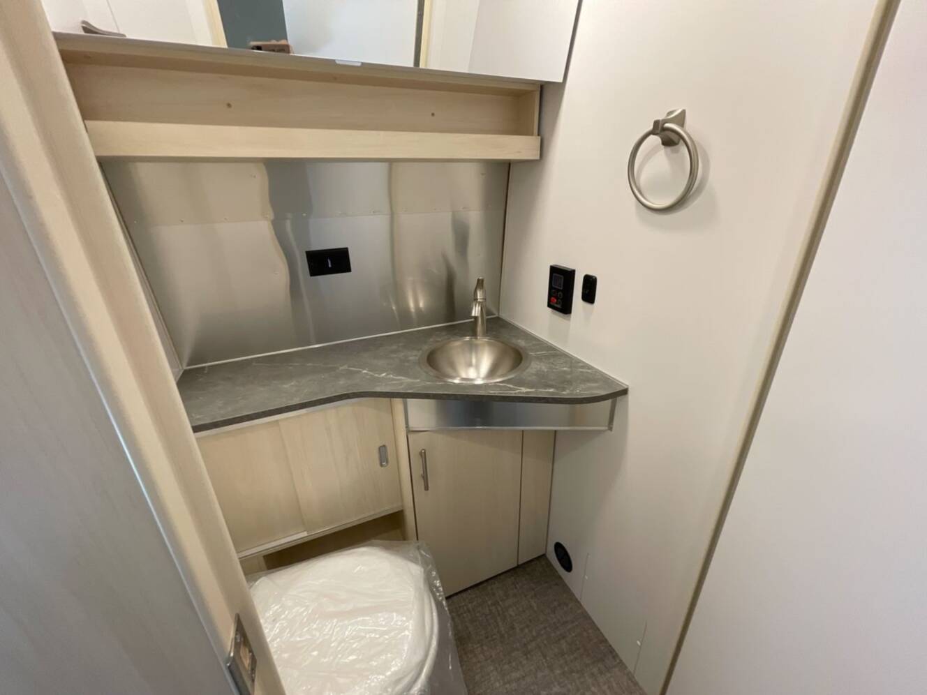 A photo of this 2024 Airstream Flying Cloud 25FB
