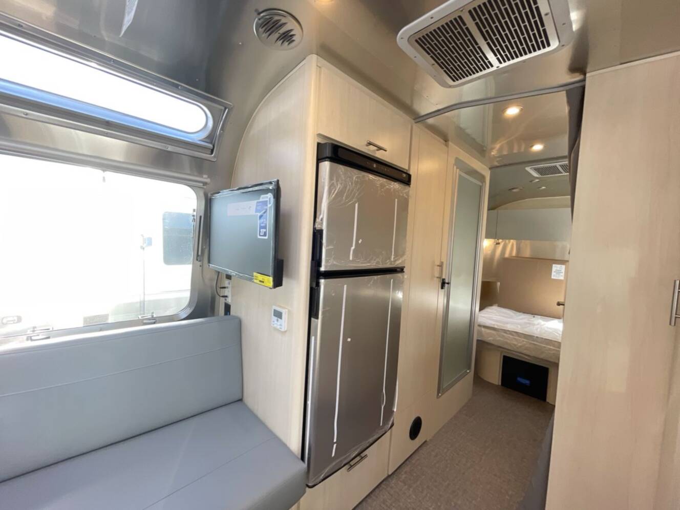 A photo of this 2024 Airstream Flying Cloud 25FB
