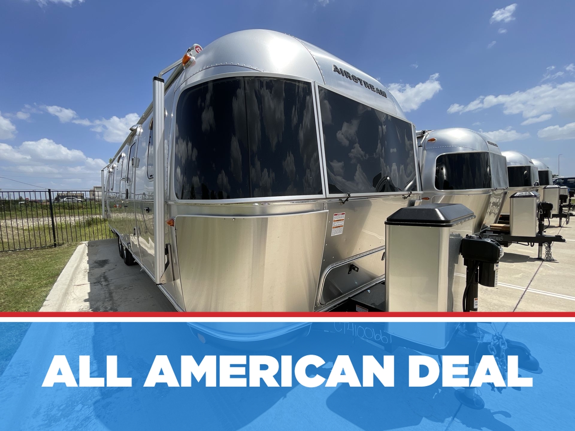 2026 Airstream Classic 33FBQ RV