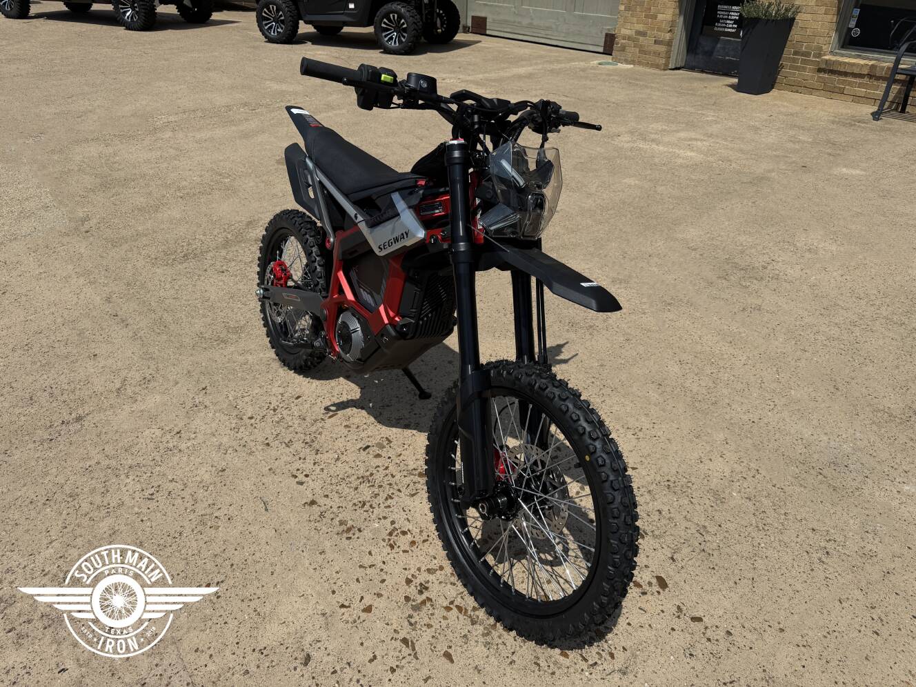 A photo of this 2026 Segway Xaber 300