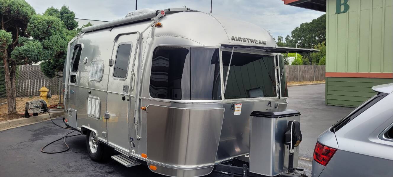A photo of this 2019 Airstream FLYING CLOUD 19CB