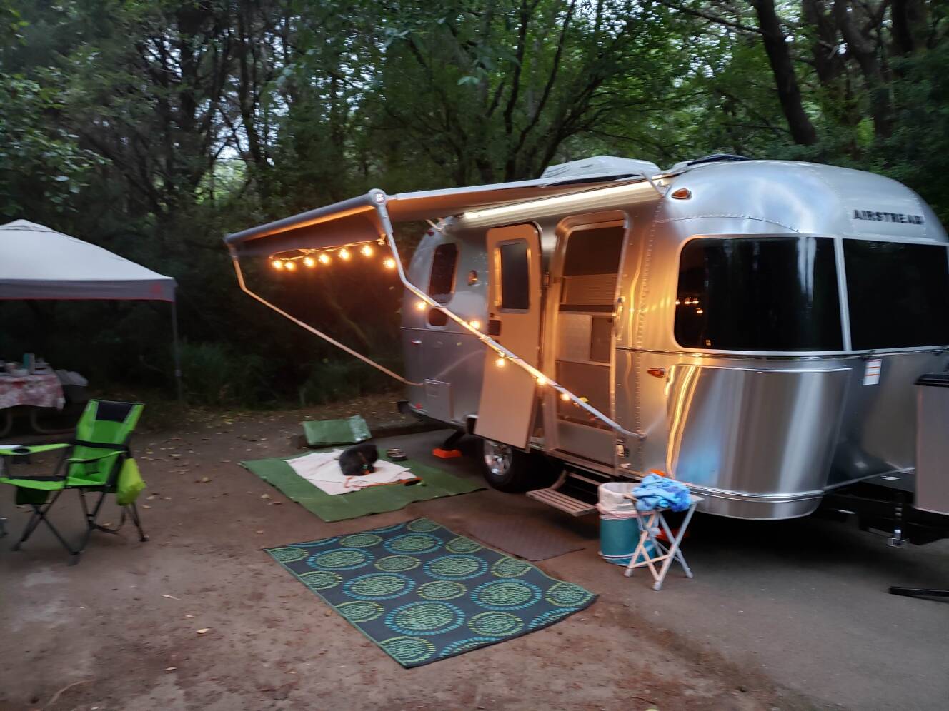 A photo of this 2019 Airstream FLYING CLOUD 19CB