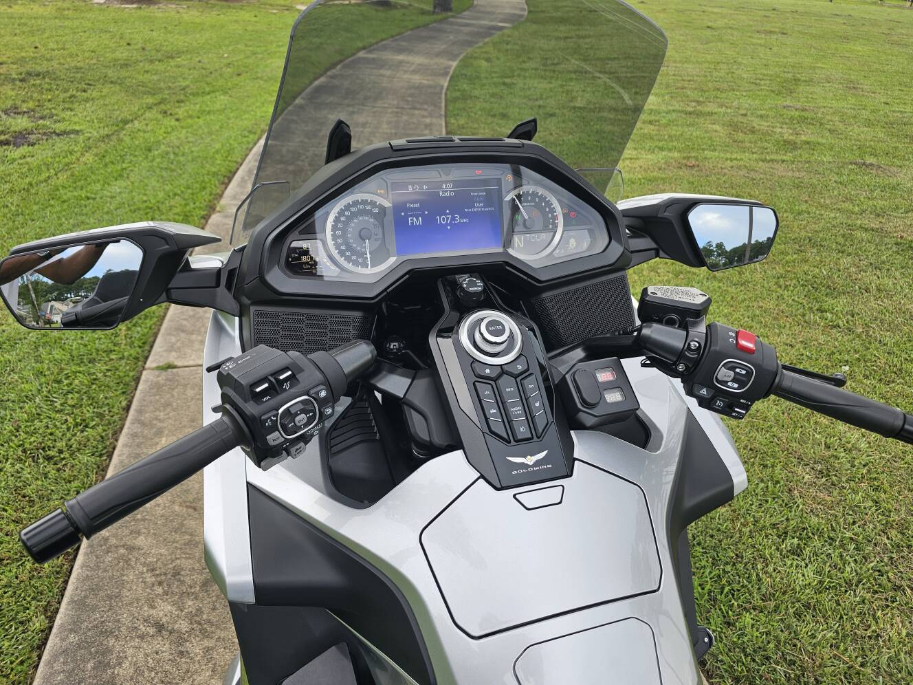 A photo of this 2024 Honda GOLD WING GL1800