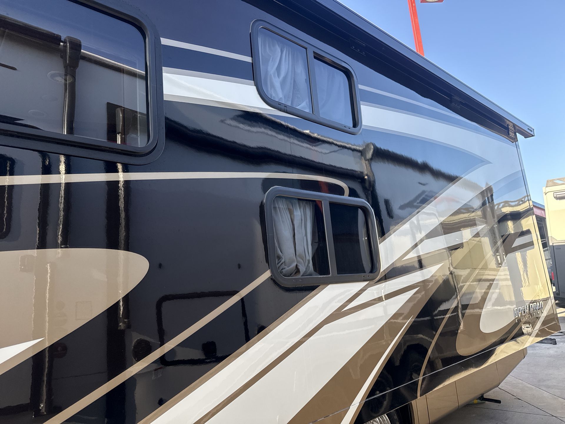 2021 Tiffin Motorhomes ALLEGRO OPEN ROAD 36UA in fountain valley CA