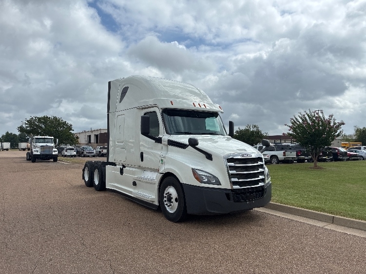 2020 FREIGHTLINER CASCADIA 126 in Jackson, MS