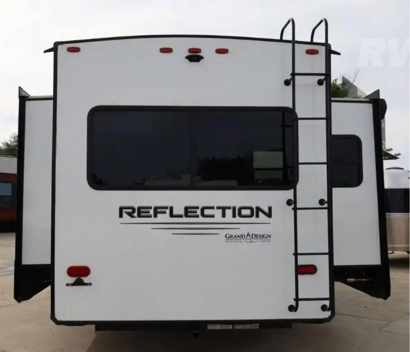 A photo of this 2022 Grand Design Reflection 337RLS