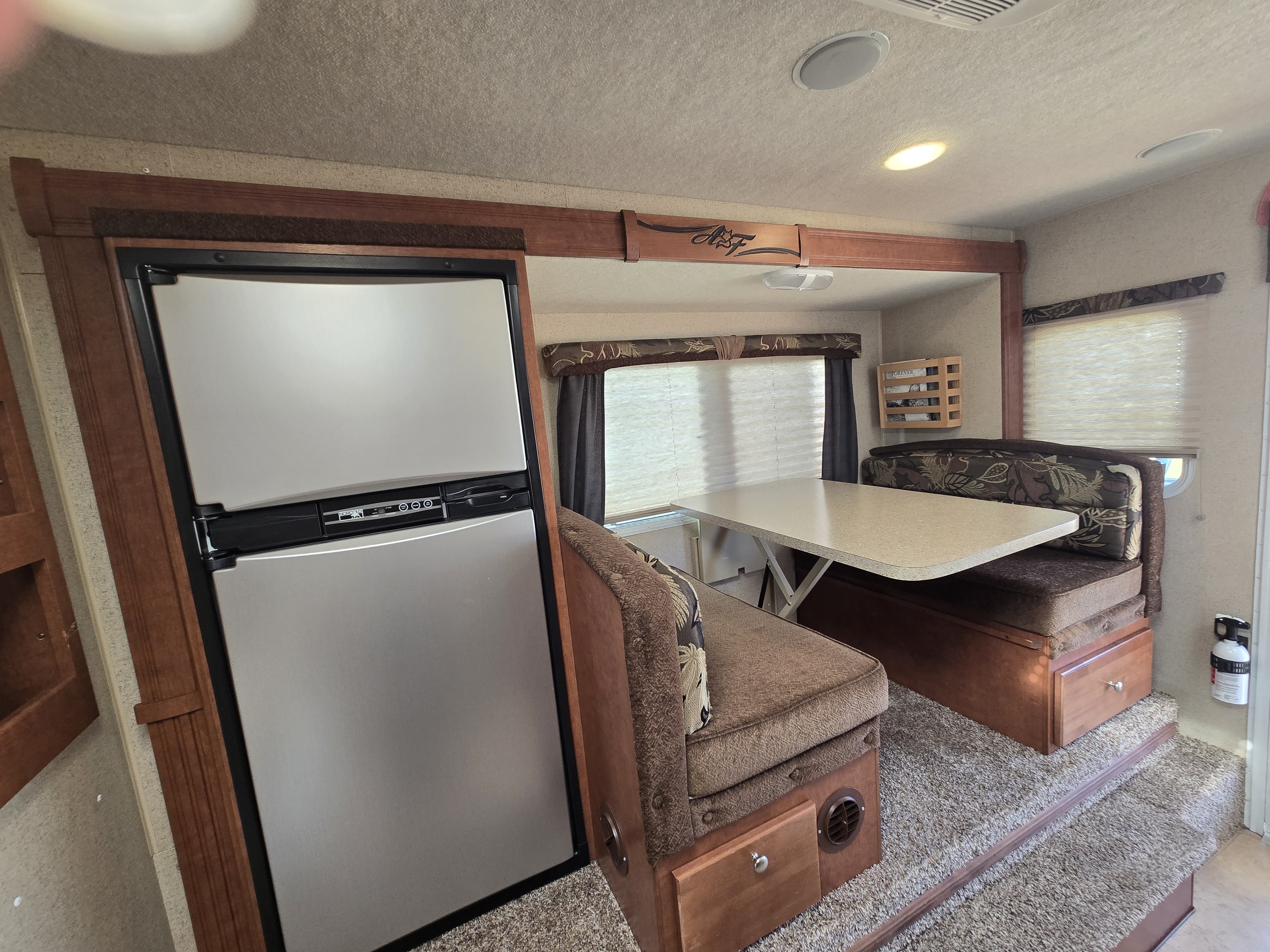 2016 Northwood Mfg ARCTIC FOX CAMPER 811 in sheridan MT