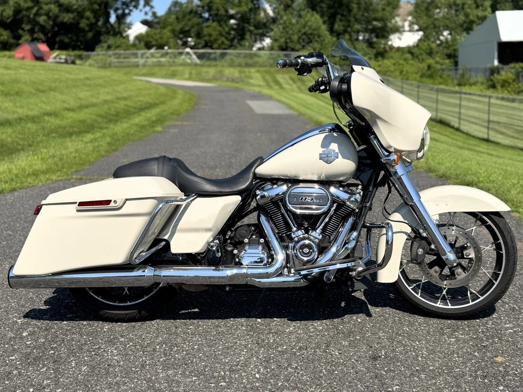2022 Harley-Davidson Street Glide Special FLHXS
