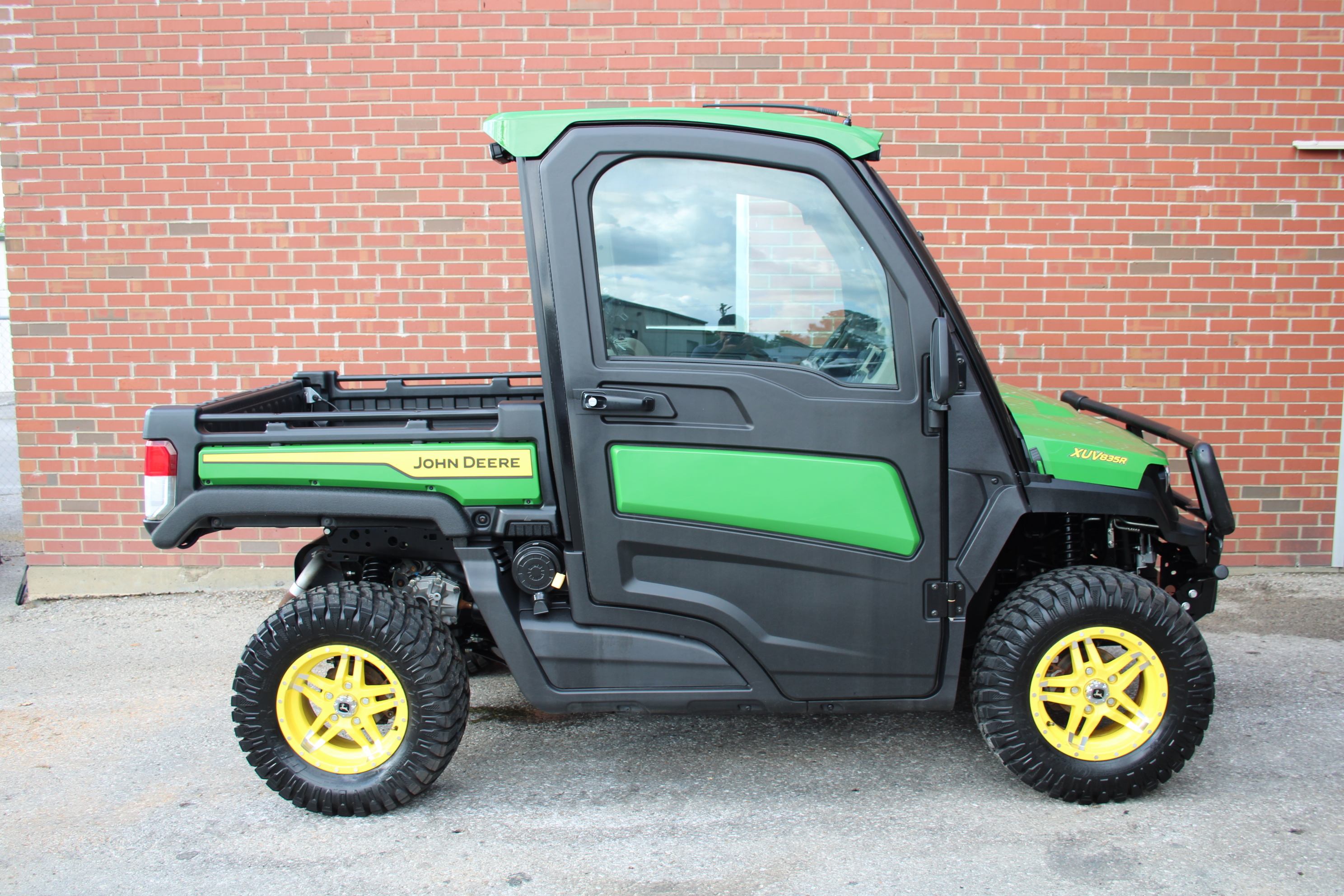 2023 John Deere Gator XUV 835R HVAC BASE in lebanon TN