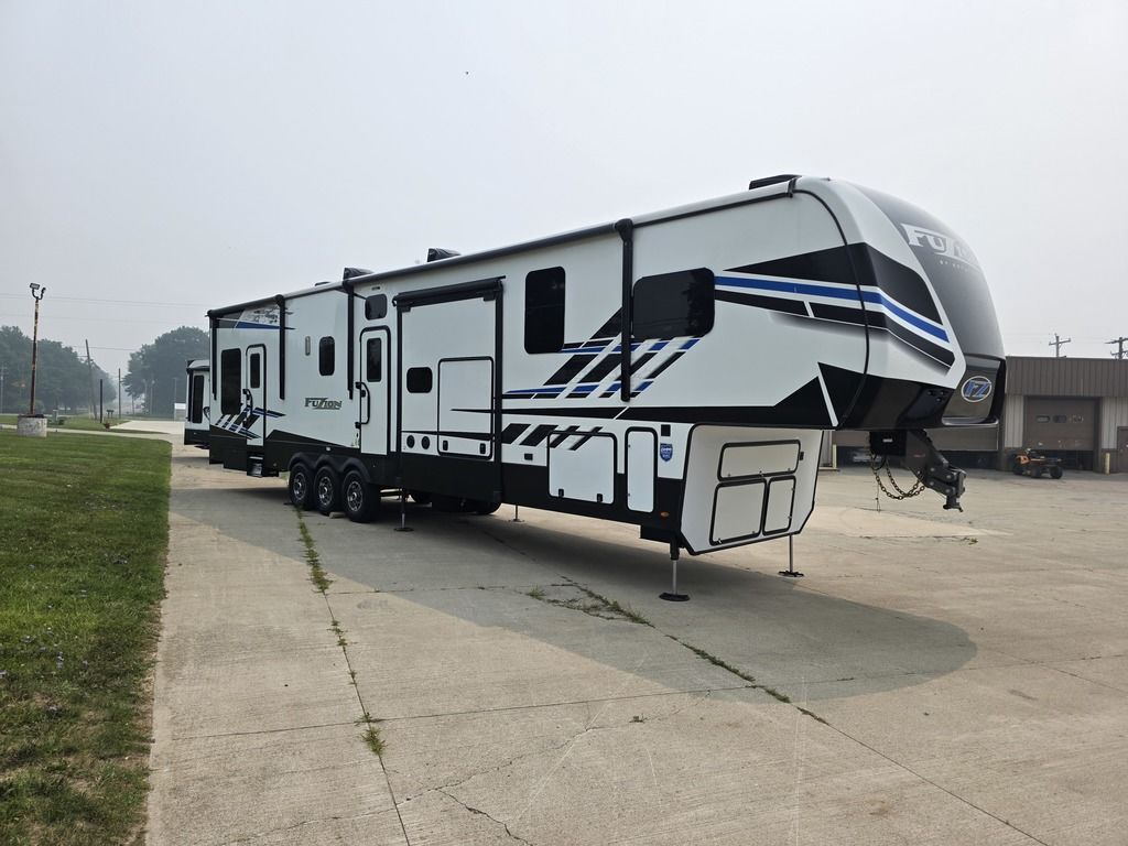 2022 Keystone Rv Fuzion 427 in coldwater MI