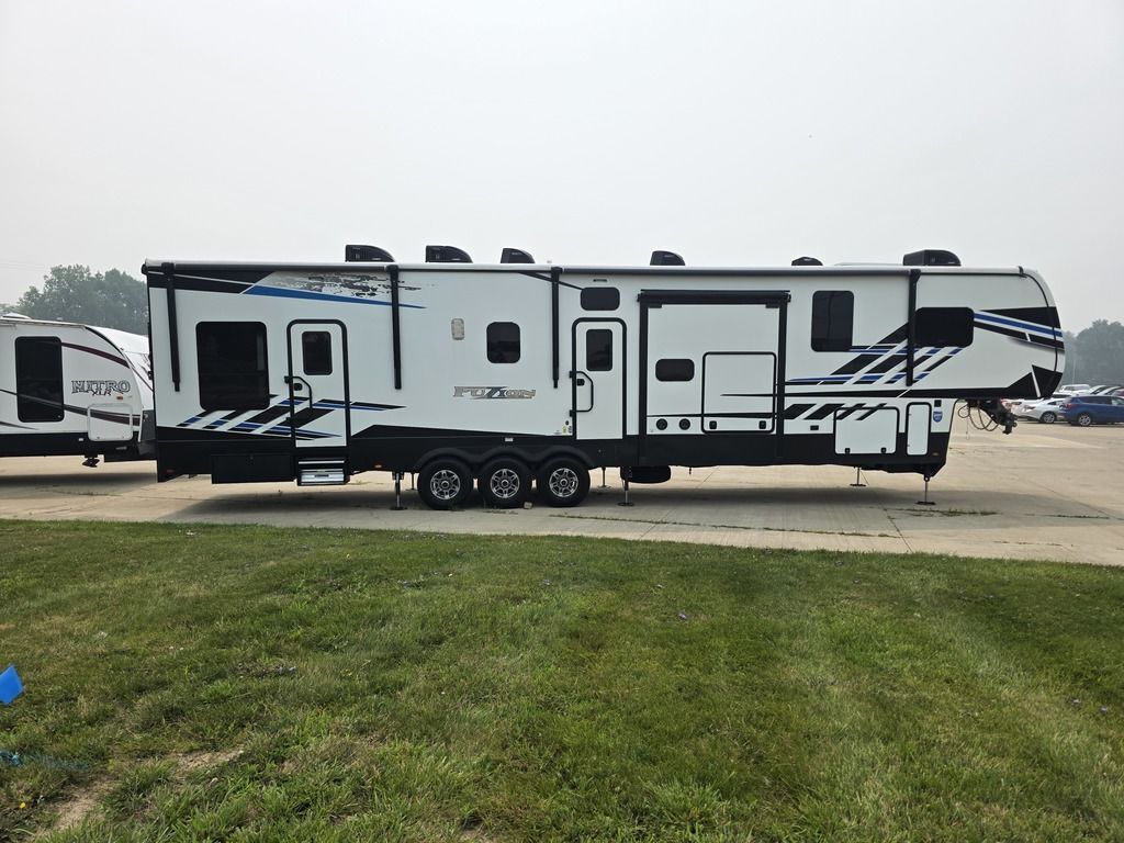 2022 Keystone Rv Fuzion 427 in coldwater MI