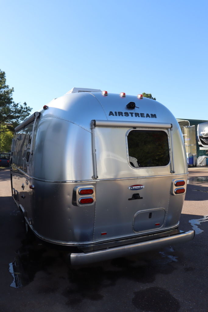 2017 Airstream International Signature 19 in southaven MS