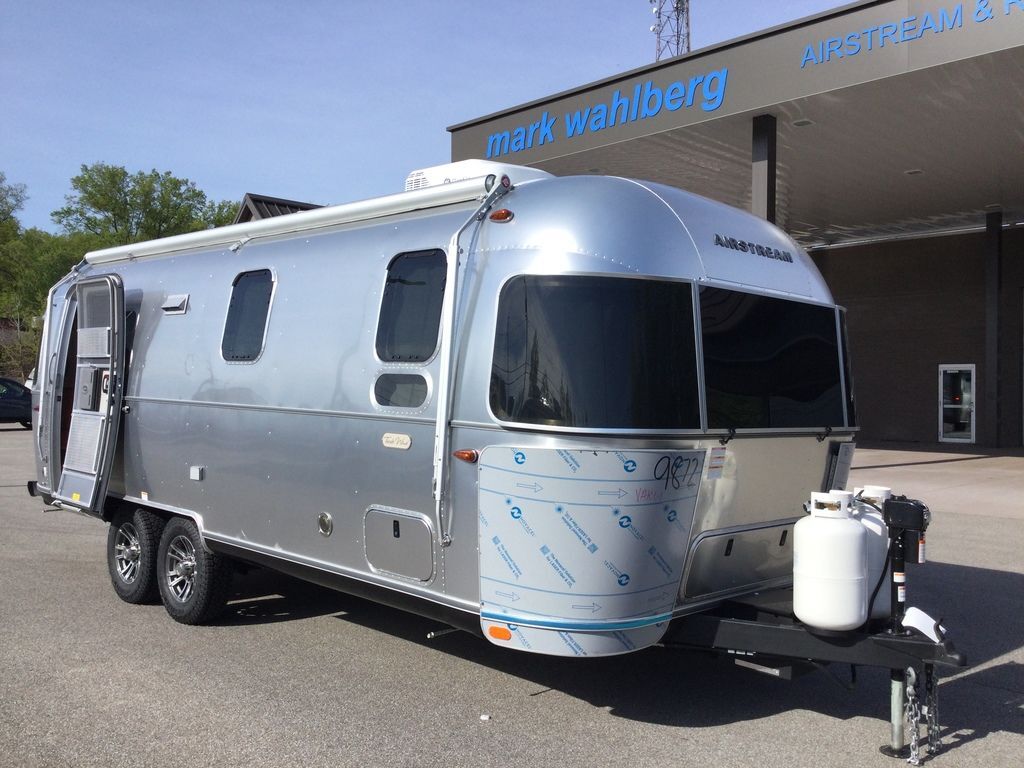 2027 Airstream Trade Wind® 25FB in lorain OH