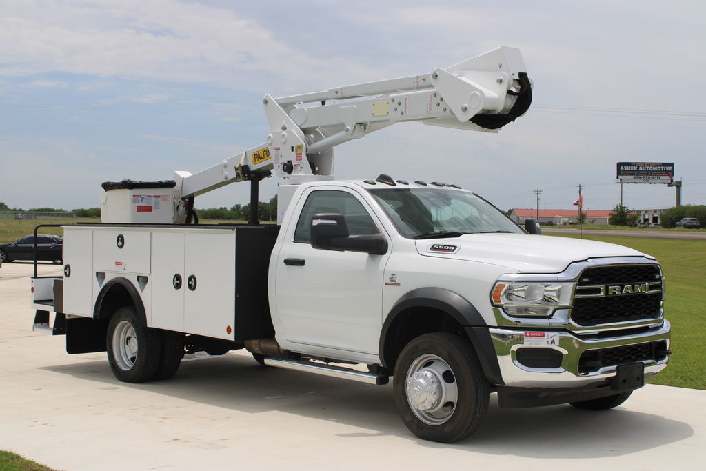 2023 Ram 5500 / Palfinger ETC 40-IH in Bryan, TX