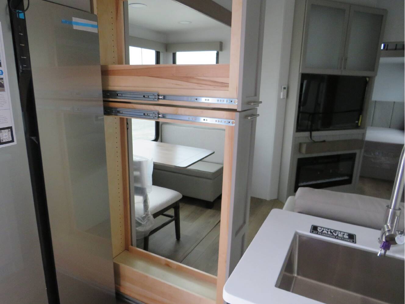 A photo of this 2025 Alliance AVENUE 38DBL