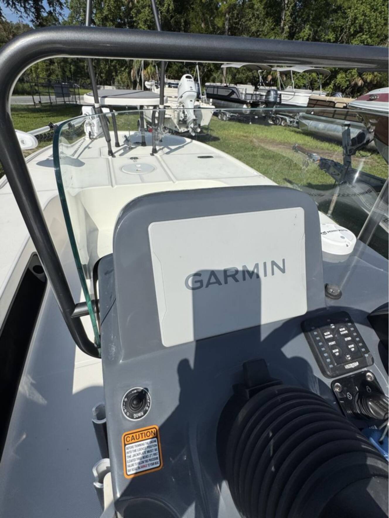 A photo of this 2024 Spyder Boats Flicker FX17