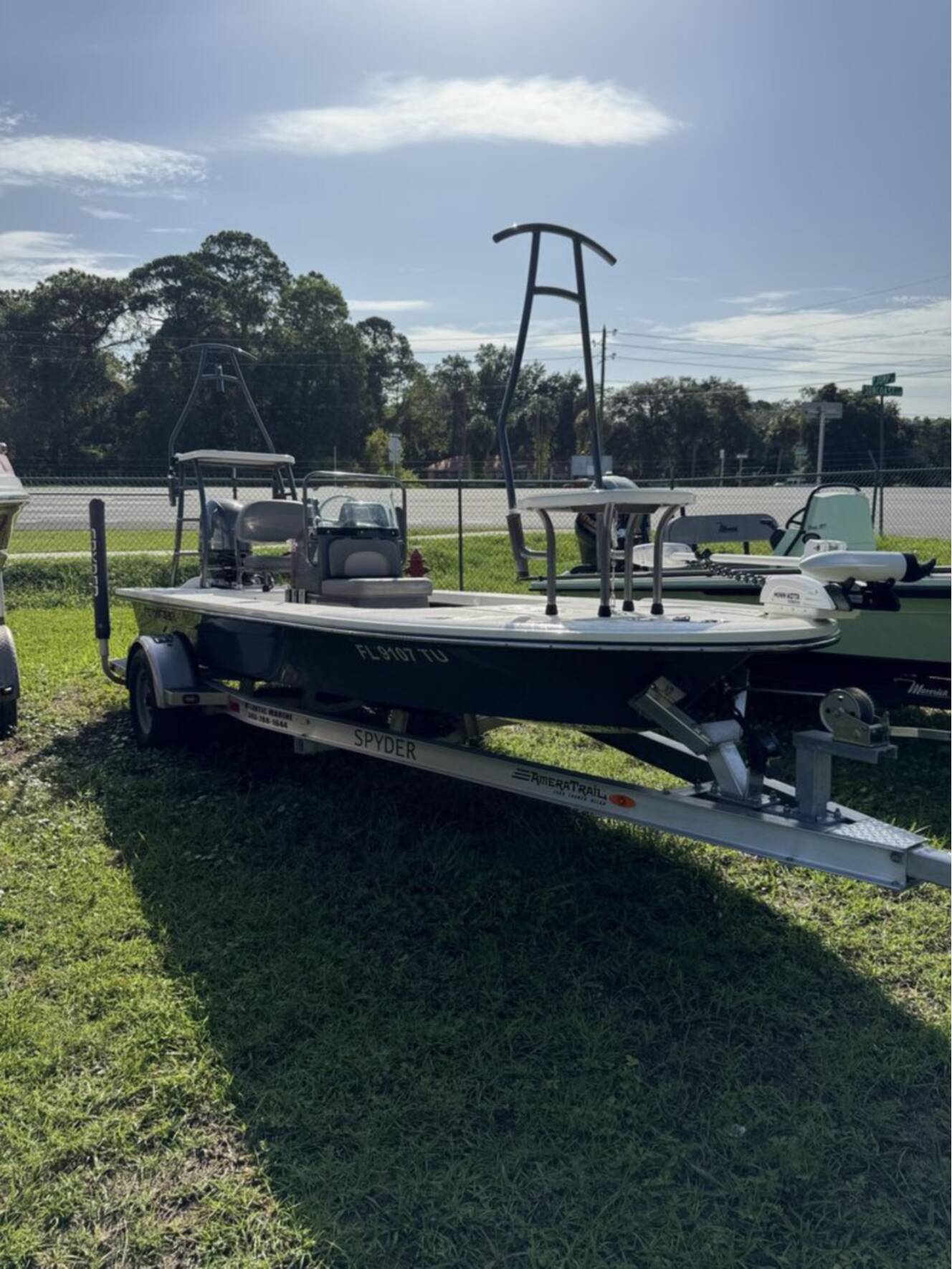 A photo of this 2024 Spyder Boats Flicker FX17