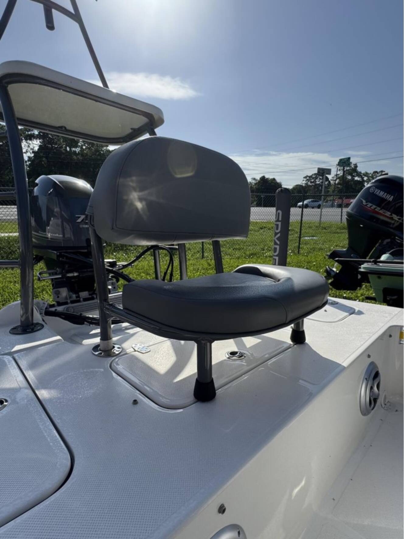 A photo of this 2024 Spyder Boats Flicker FX17