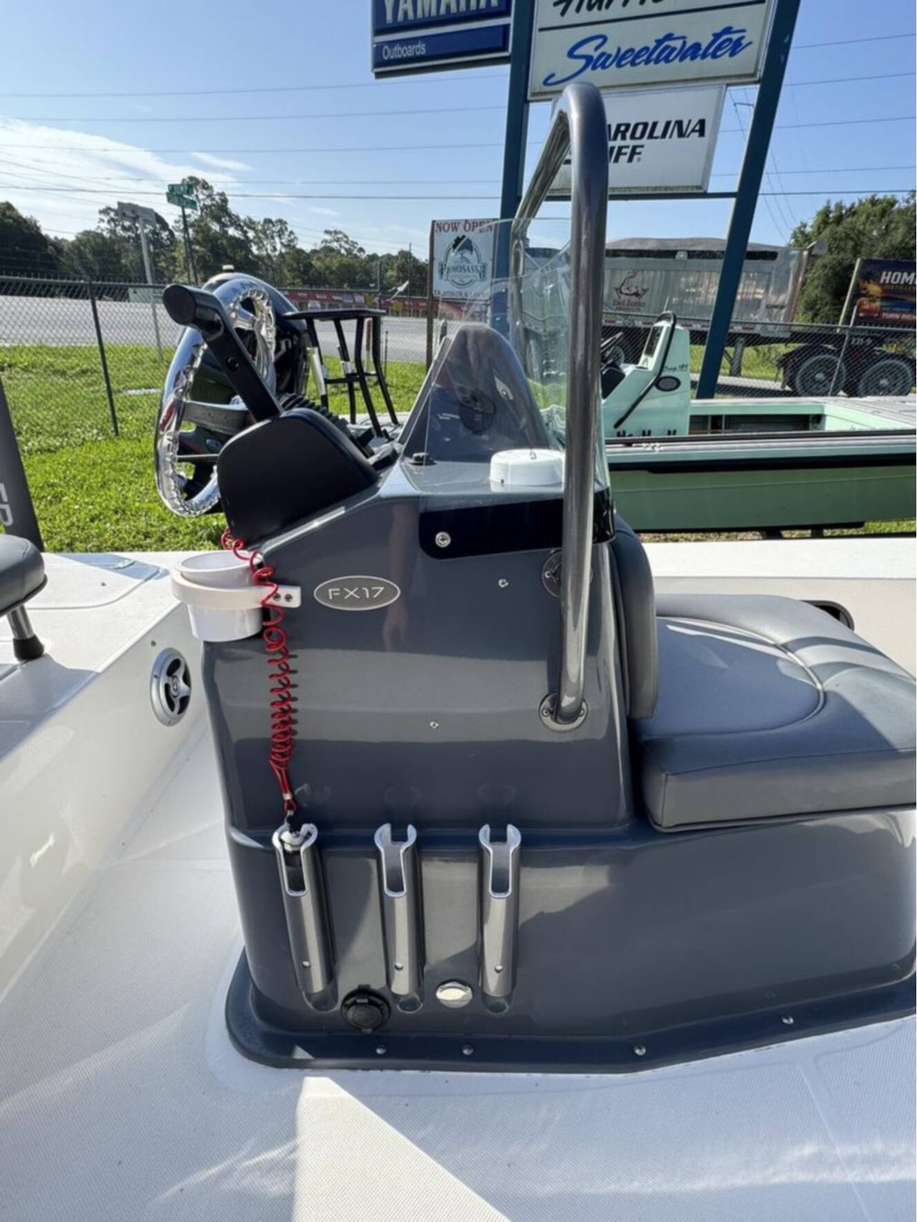 A photo of this 2024 Spyder Boats Flicker FX17