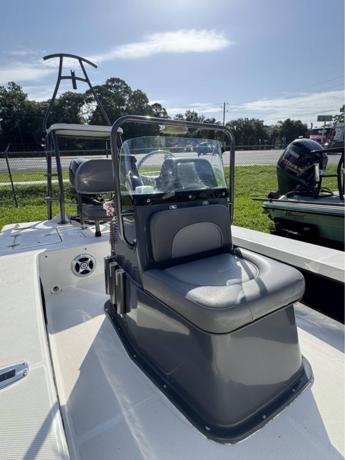 A photo of this 2024 Spyder Boats Flicker FX17