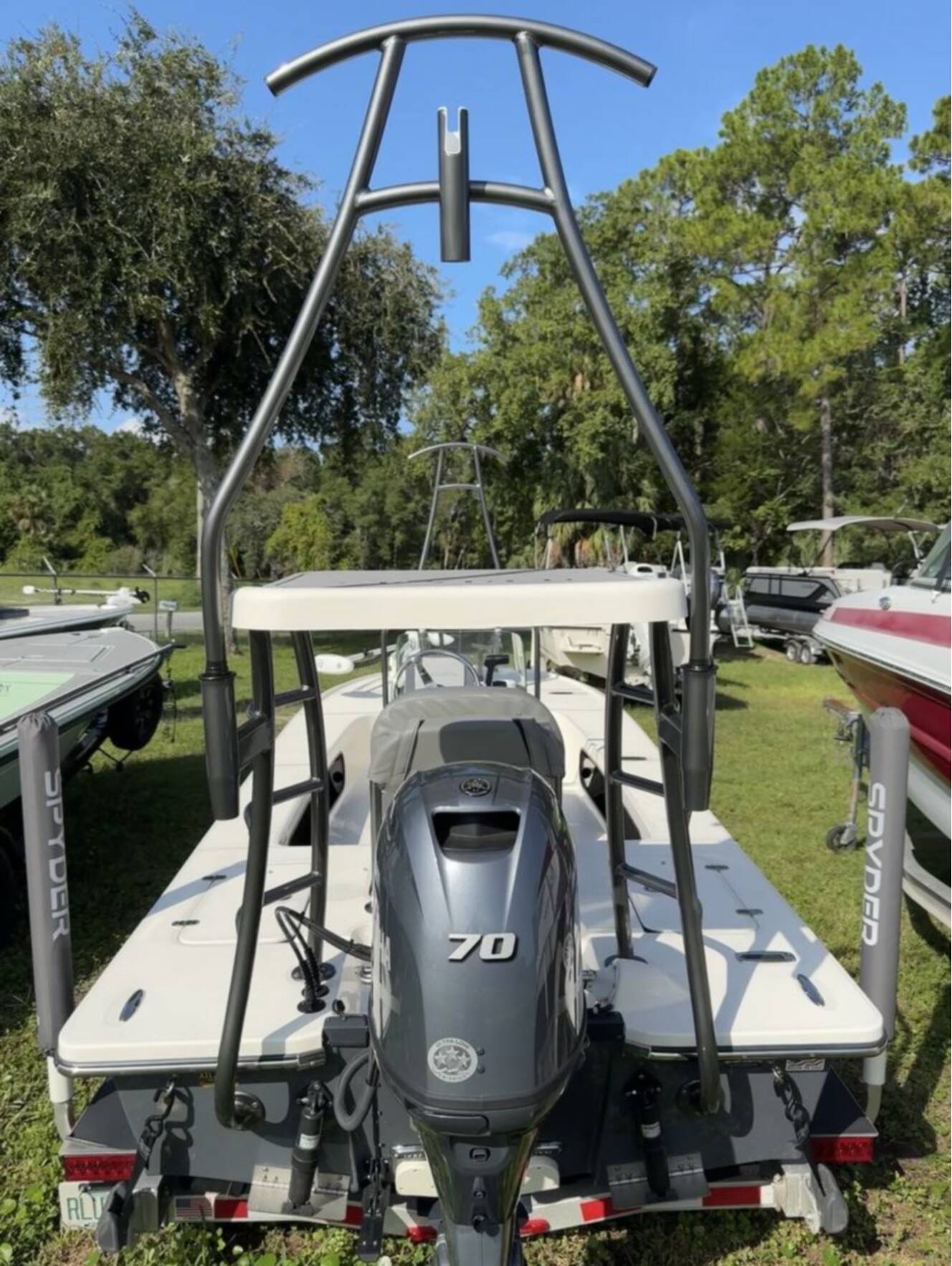 A photo of this 2024 Spyder Boats Flicker FX17