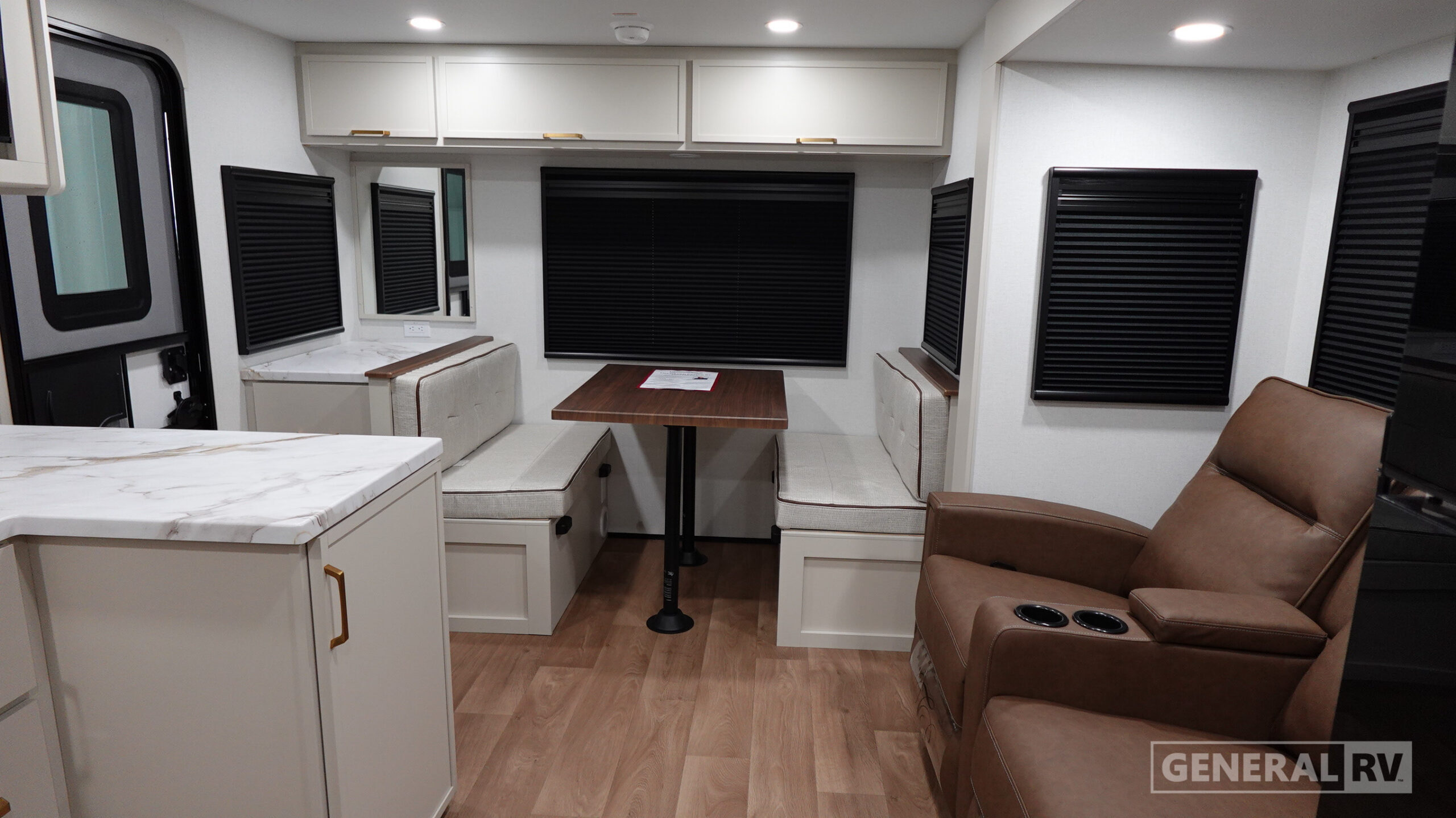2027 Grand Design IMAGINE 25RLE in wayland MI