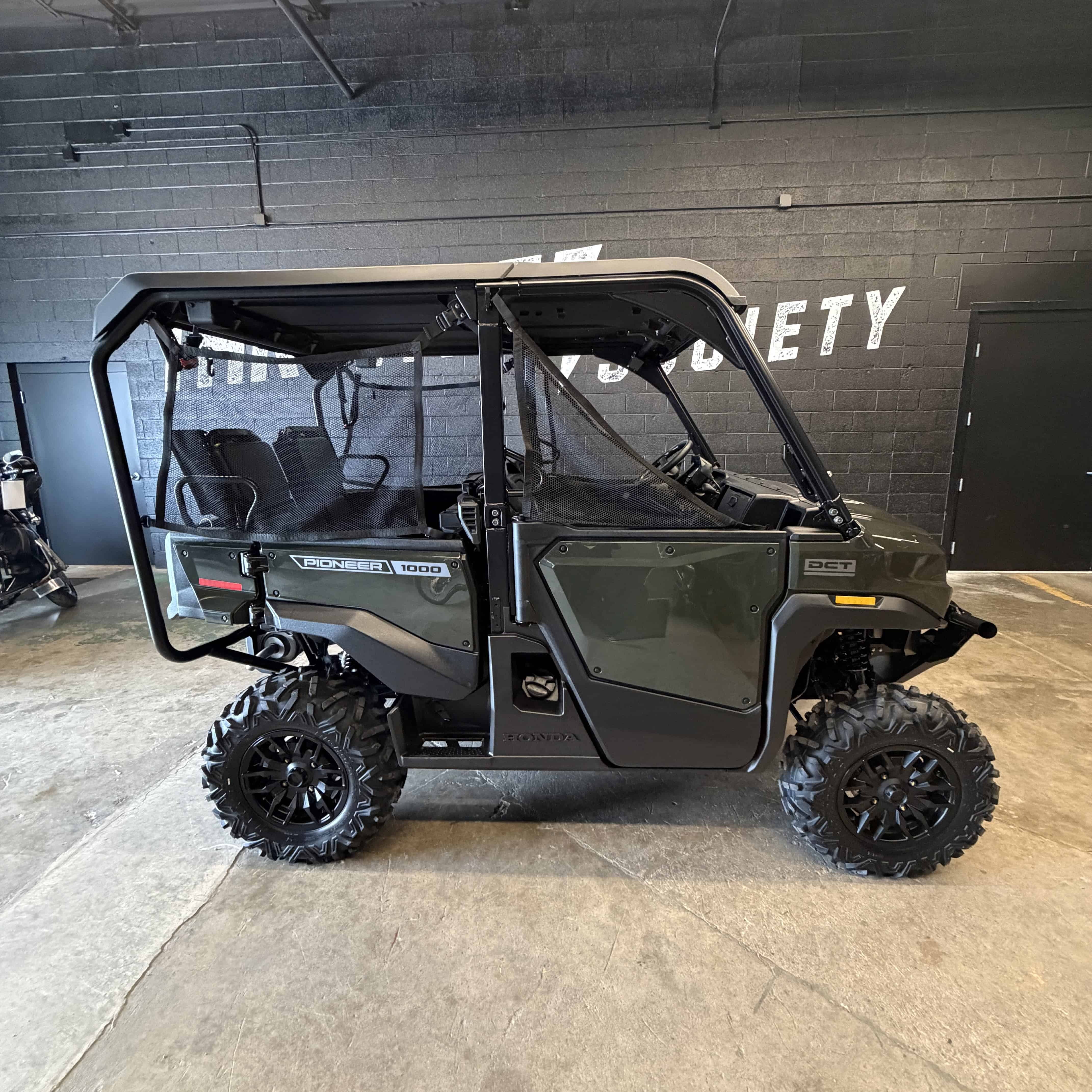 2026 Honda Pioneer 1000-5 Deluxe in fremont OH