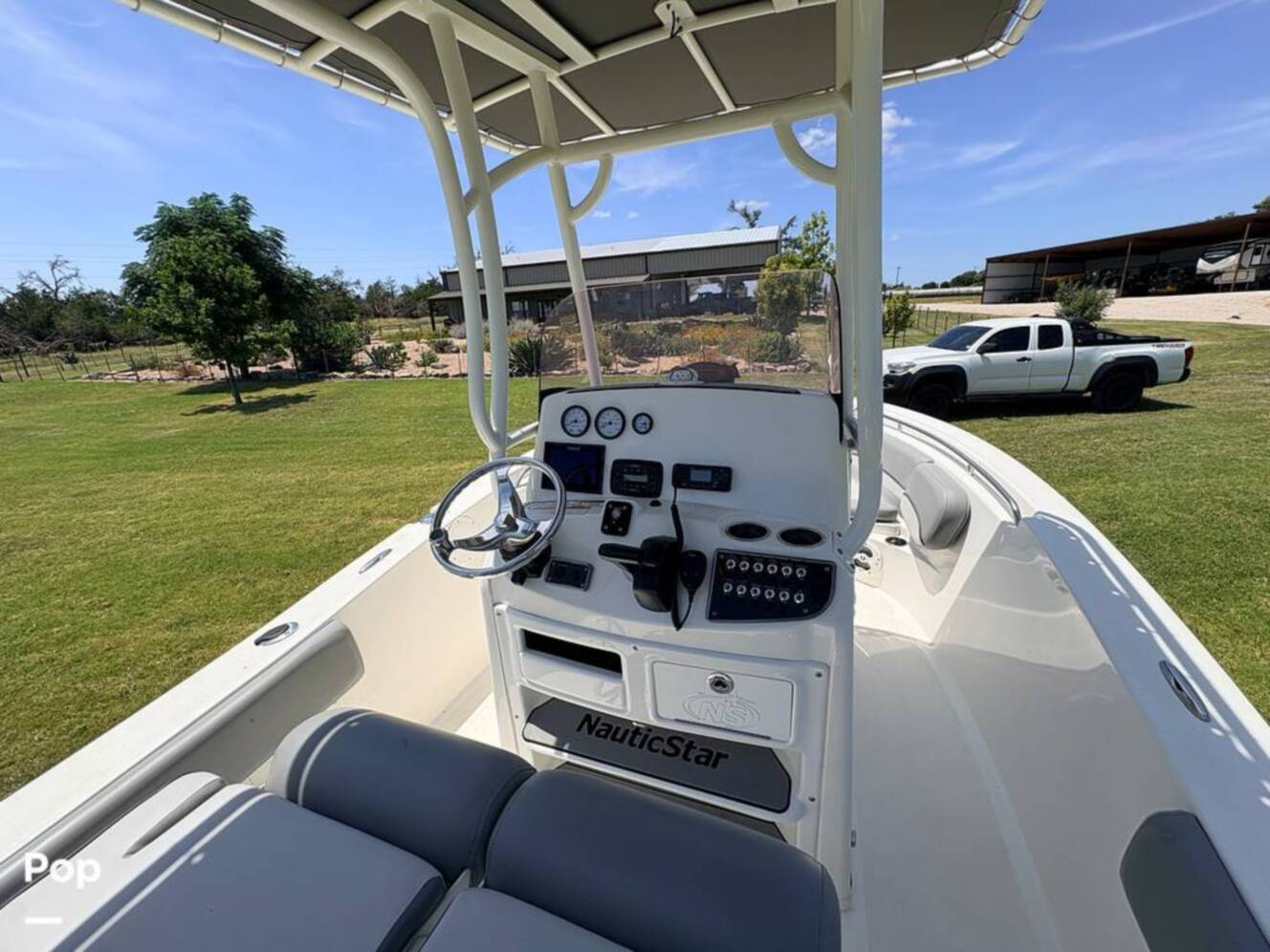 A photo of this 2021 Nauticstar 2102L