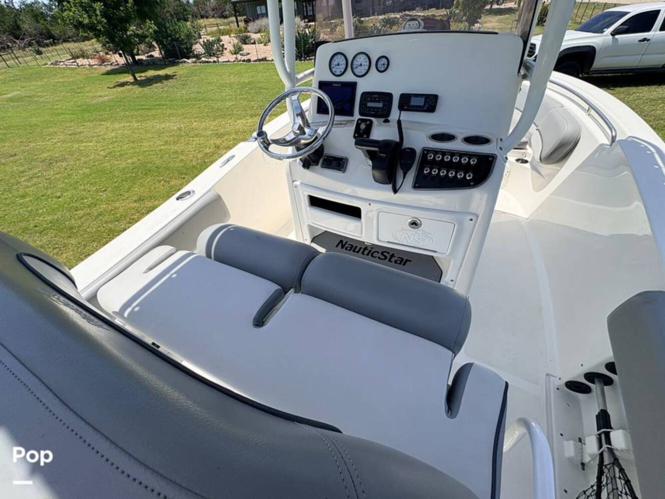 A photo of this 2021 Nauticstar 2102L