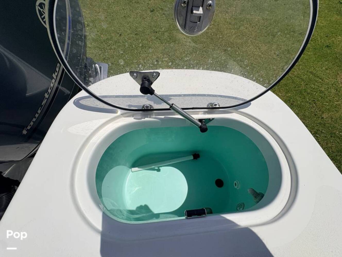 A photo of this 2021 Nauticstar 2102L