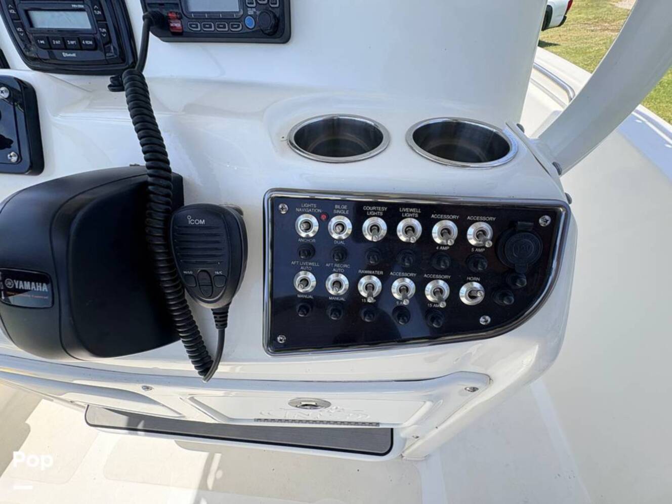 A photo of this 2021 Nauticstar 2102L
