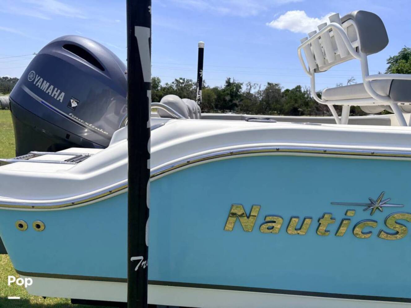 A photo of this 2021 Nauticstar 2102L
