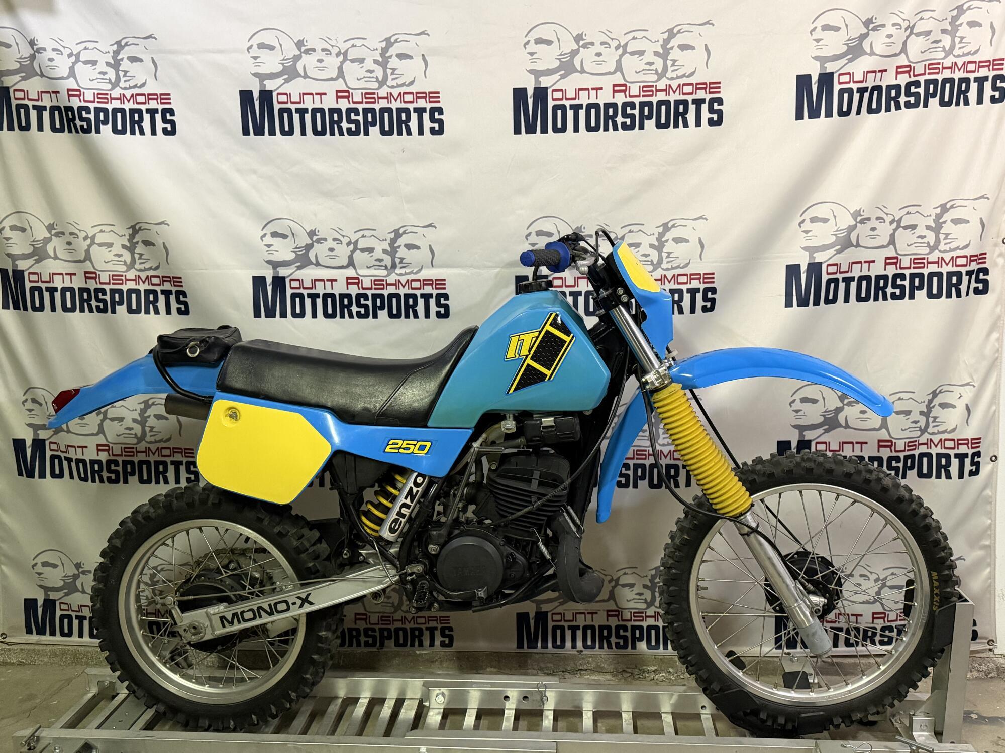 1983 Yamaha IT250 Base in Rapid City, SD
