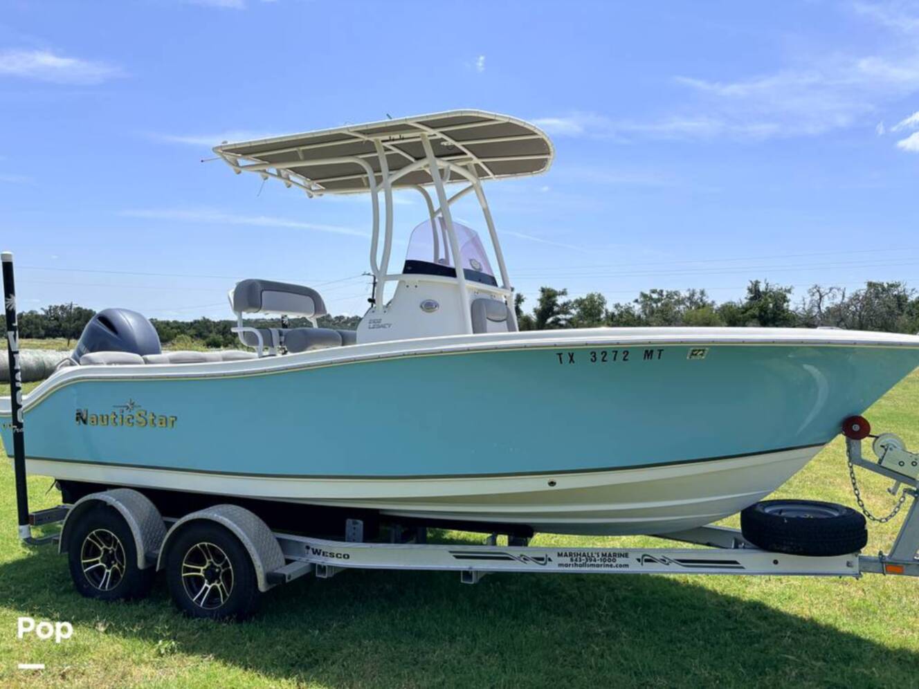 A photo of this 2021 Nauticstar 2102L