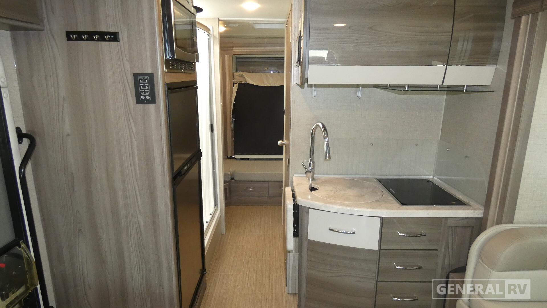 2023 Thor Motor Coach TIBURON 24RW in north canton OH