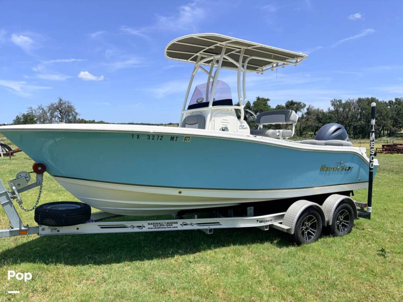 A photo of this 2021 Nauticstar 2102L