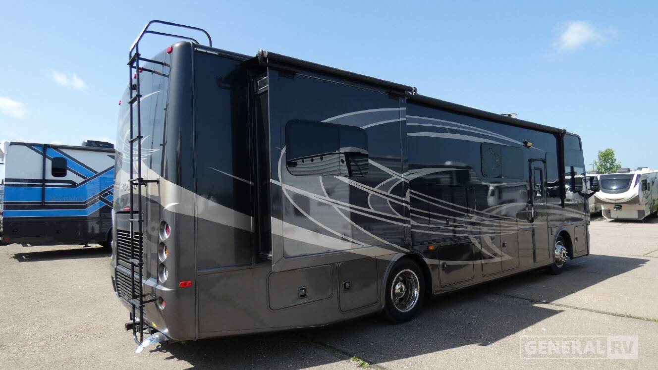A photo of this 2014 Thor Motor Coach PALAZZO 33.2