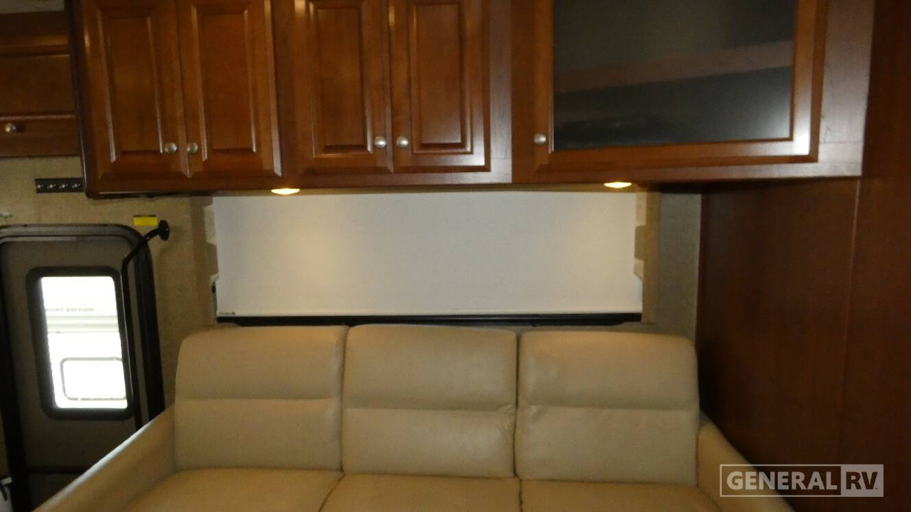A photo of this 2014 Thor Motor Coach PALAZZO 33.2