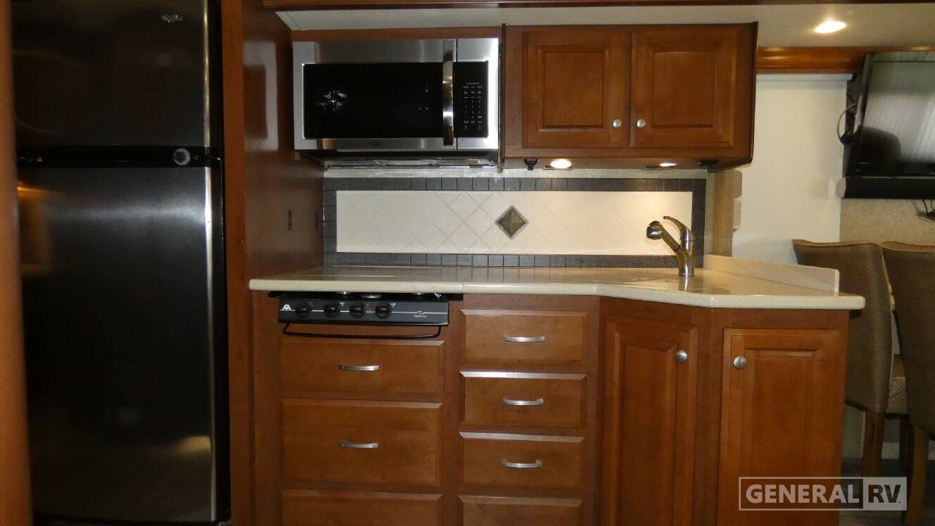 A photo of this 2014 Thor Motor Coach PALAZZO 33.2