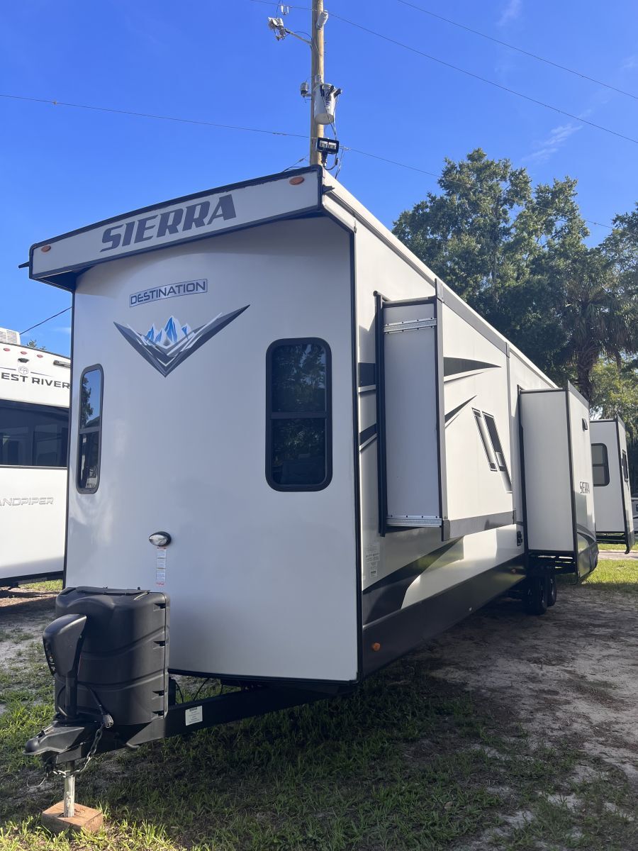 2022 Forest River SIERRA DESTINATION 403RD RV