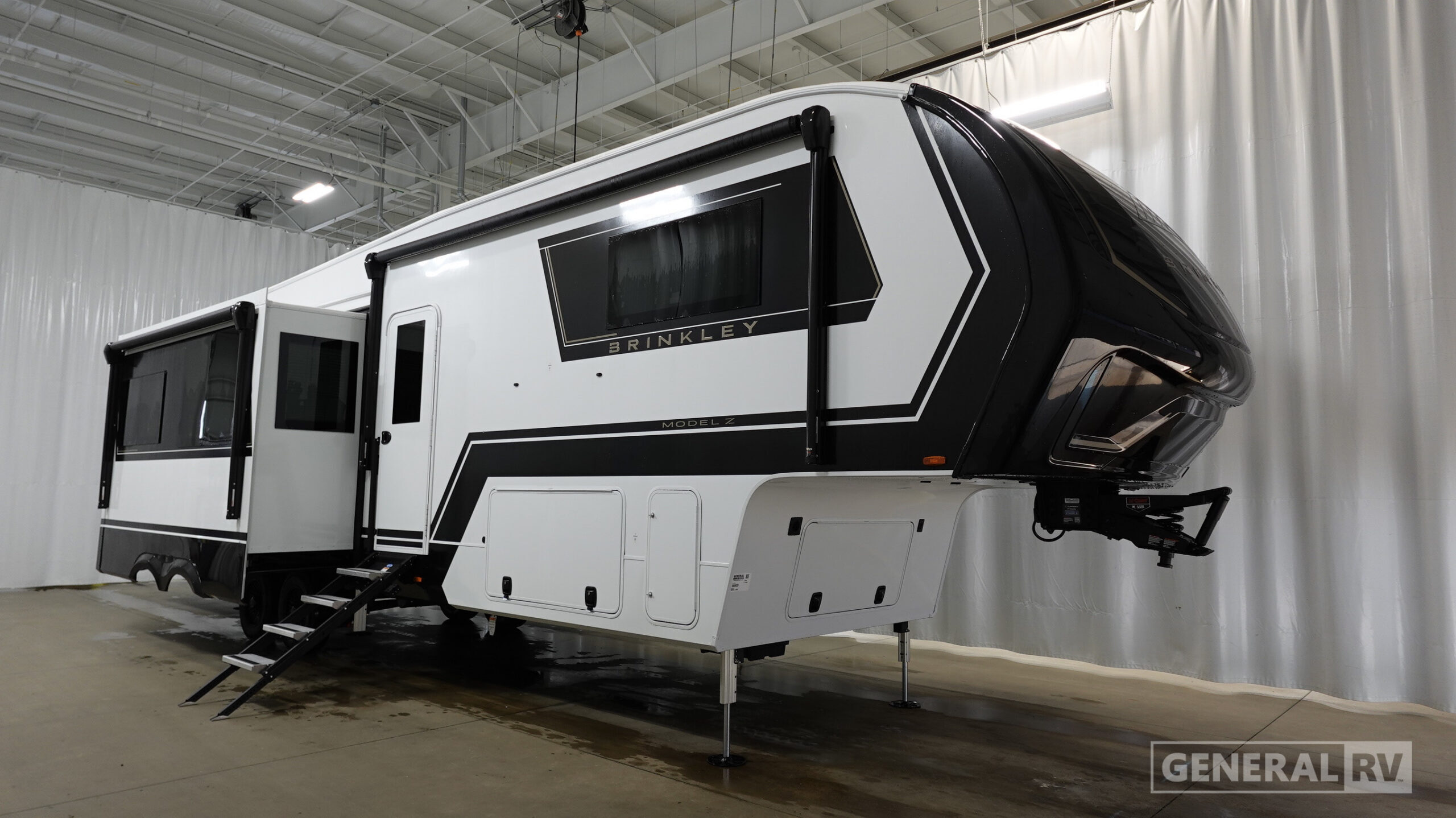 2027 Brinkley MODEL Z 3515 in birch run MI