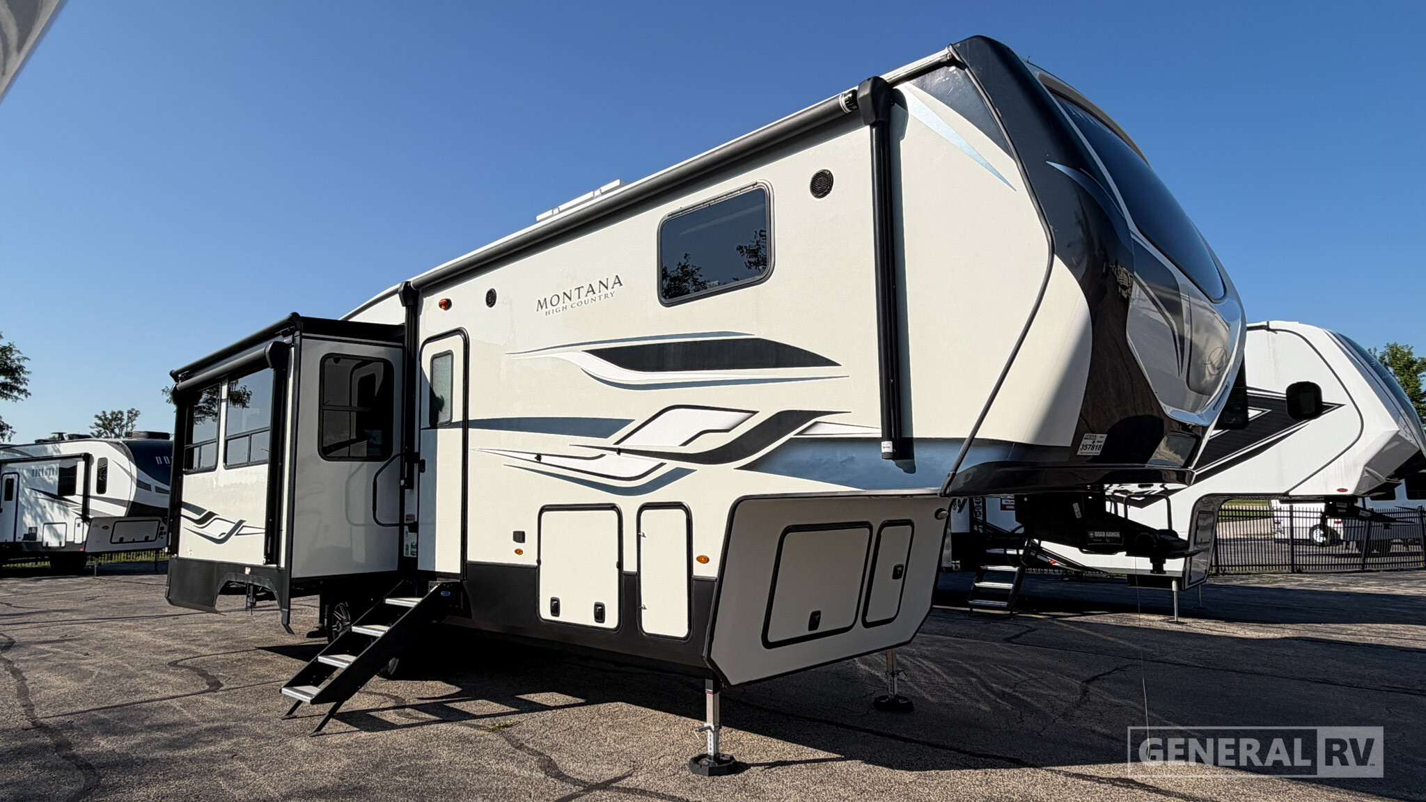 2023 Keystone MONTANA HIGH COUNTRY 295RL in huntley IL