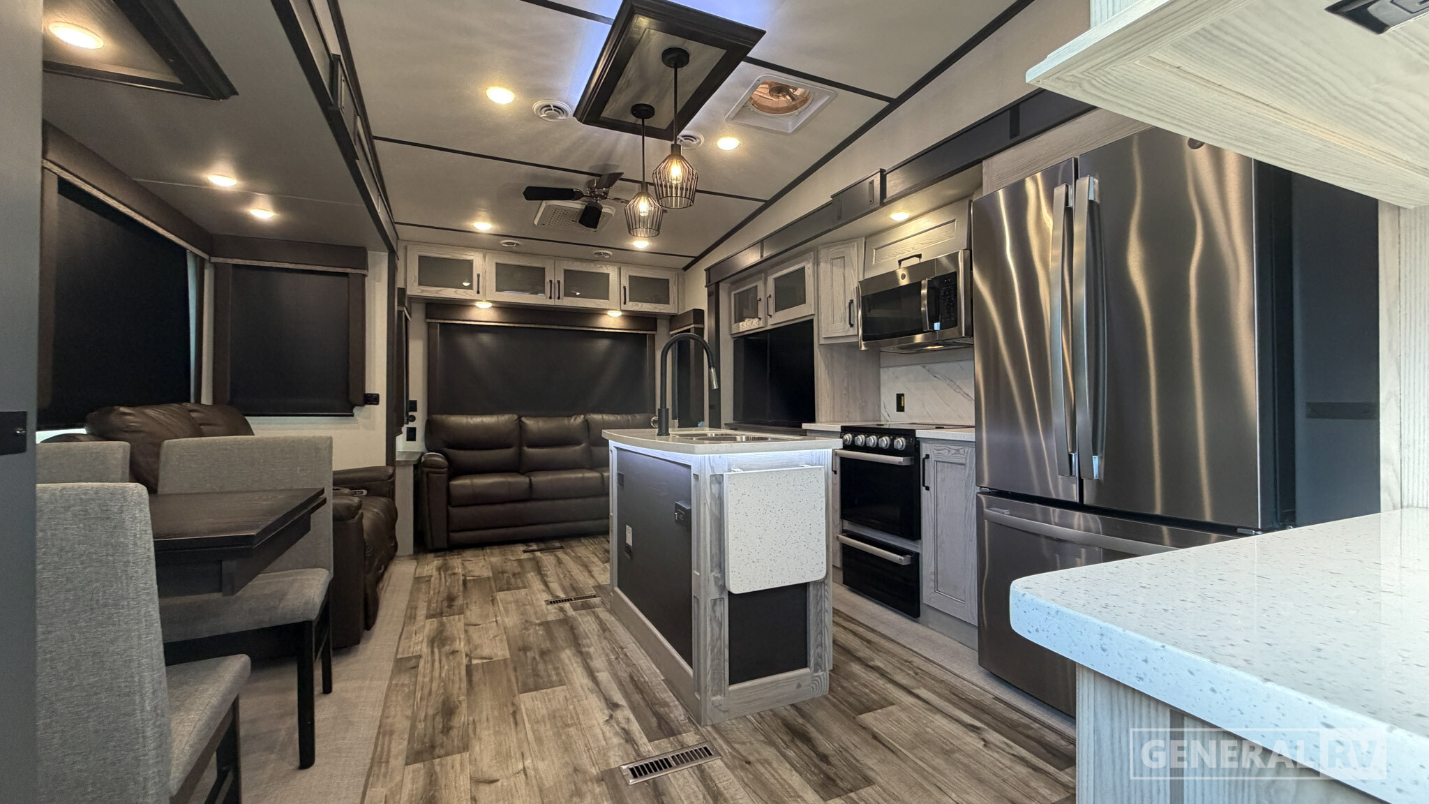 2023 Keystone MONTANA HIGH COUNTRY 295RL in huntley IL