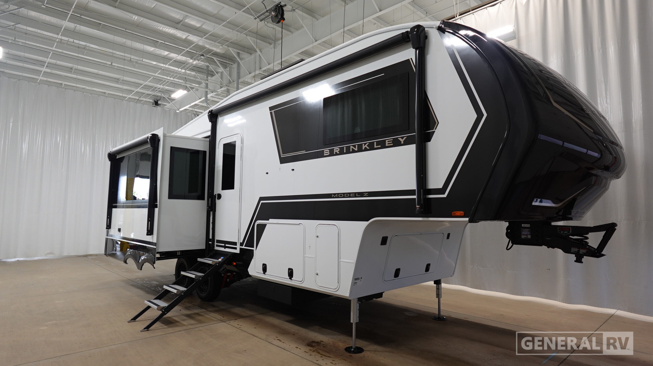 2027 Brinkley MODEL Z 2700 in dover FL