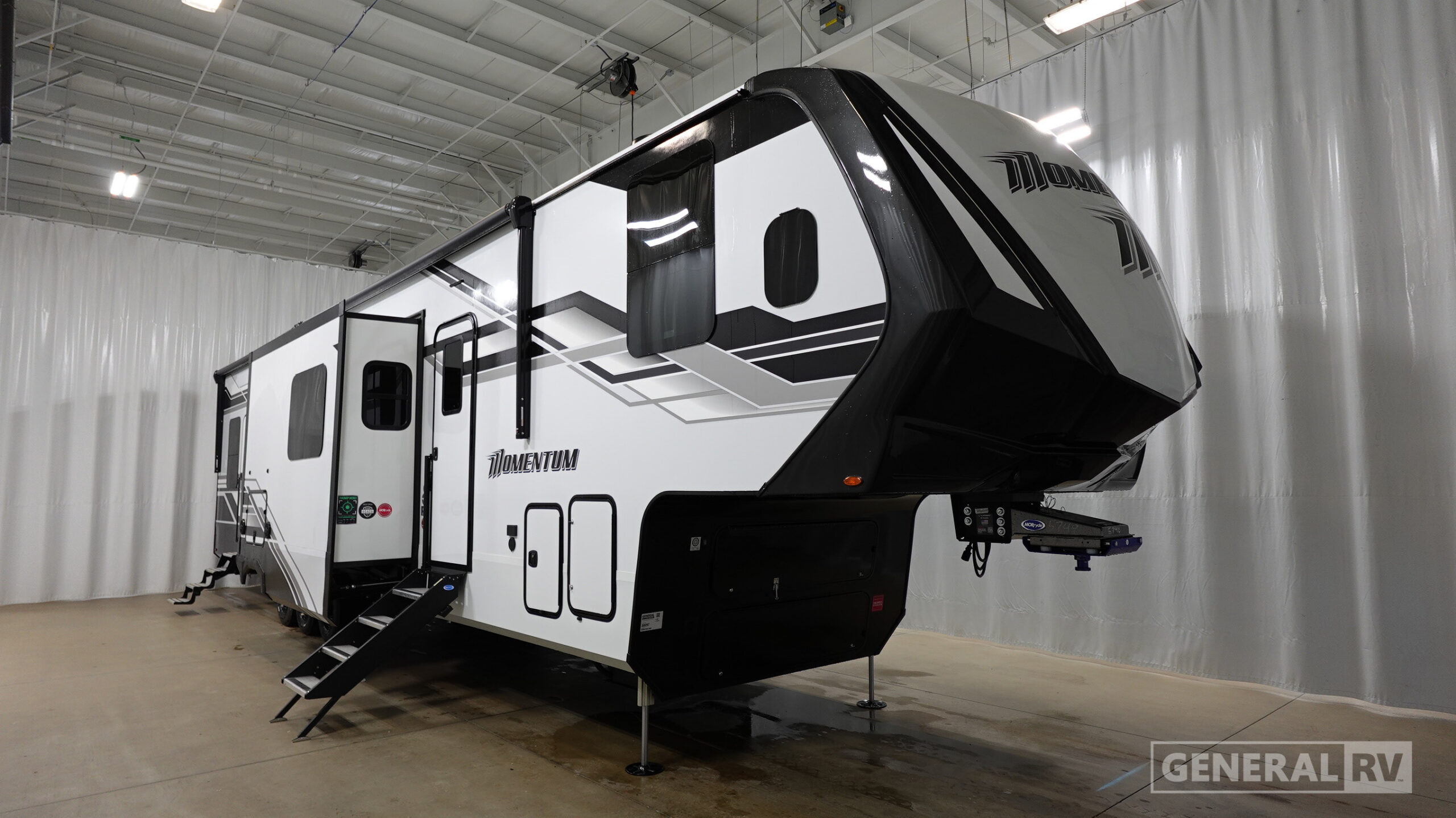 2026 Grand Design MOMENTUM 392M 394M in wayland MI