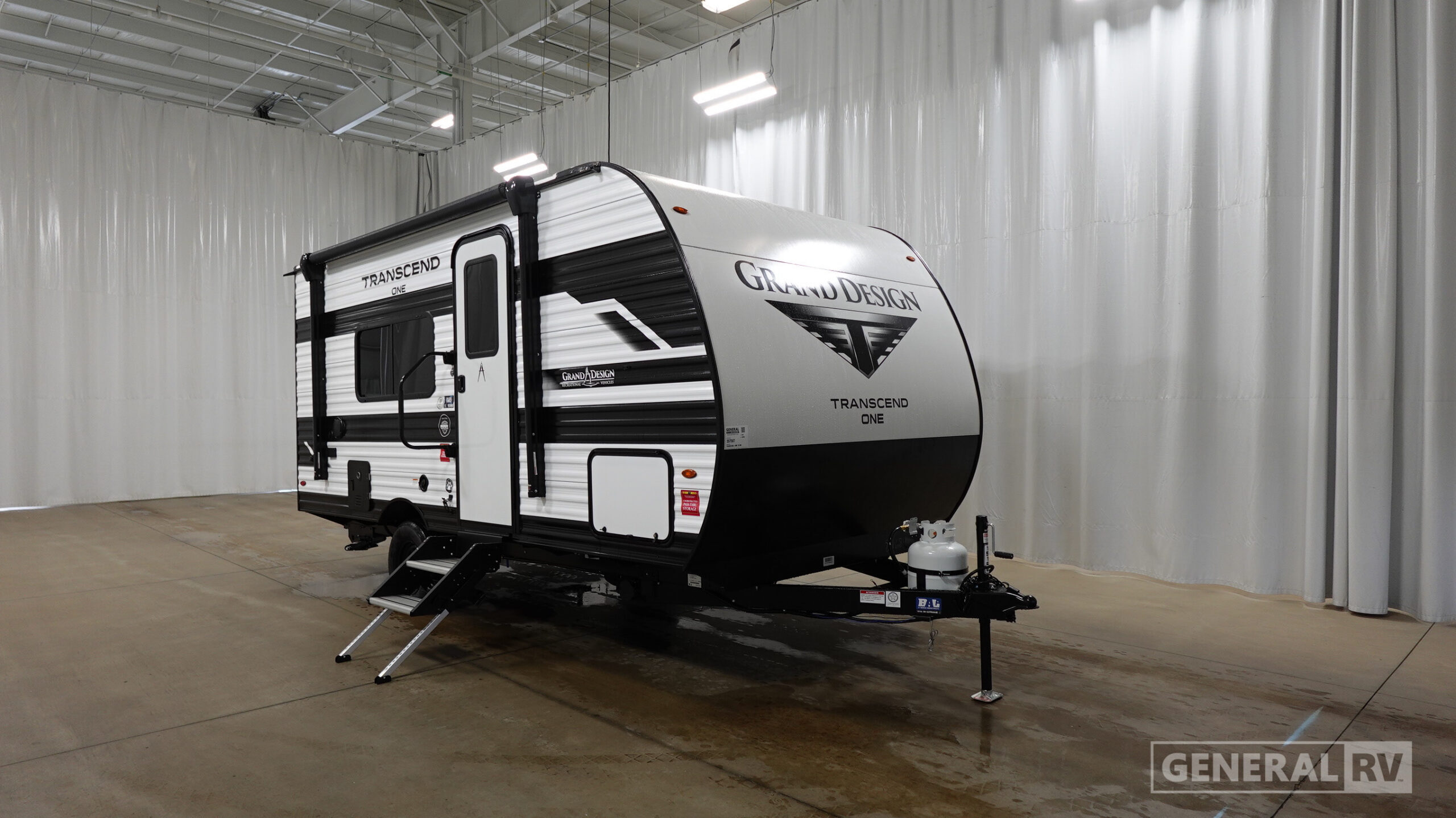 2027 Grand Design TRANSCEND-ONE 151RB in birch run MI