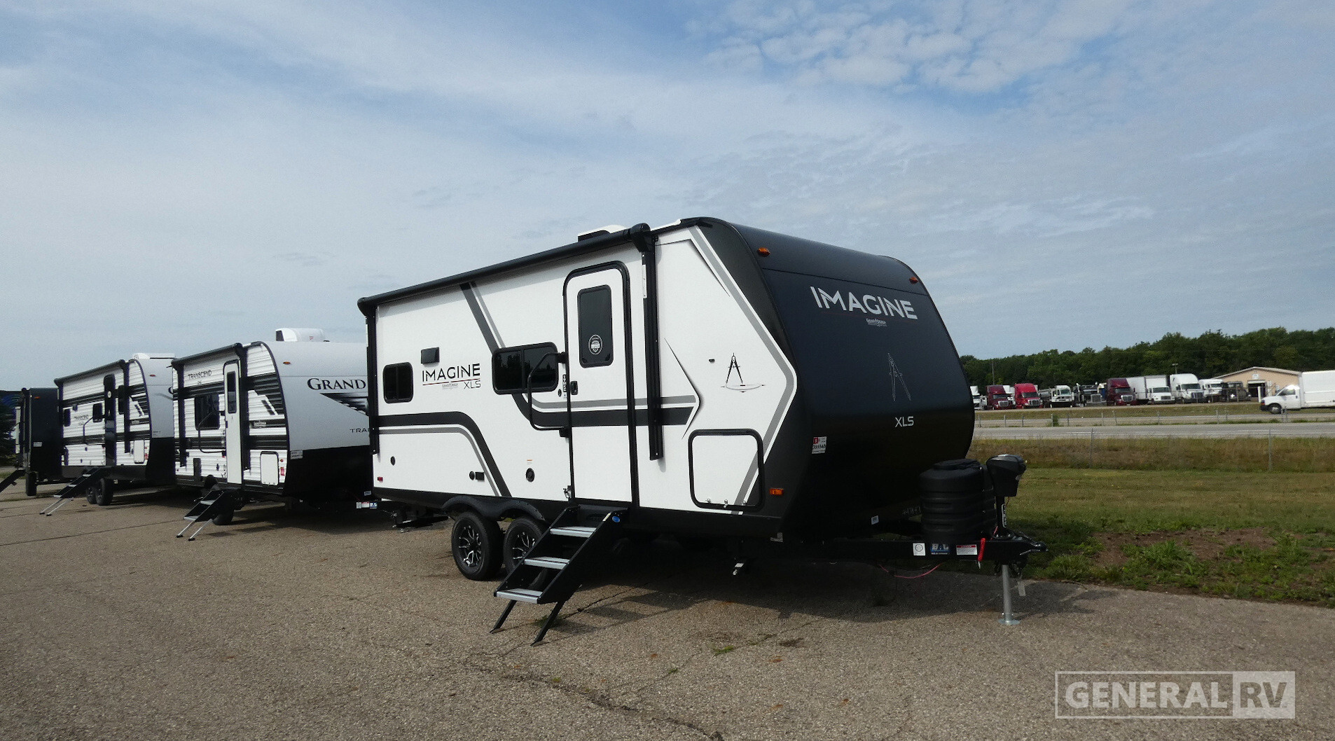 2026 Grand Design IMAGINE 17MKE RV