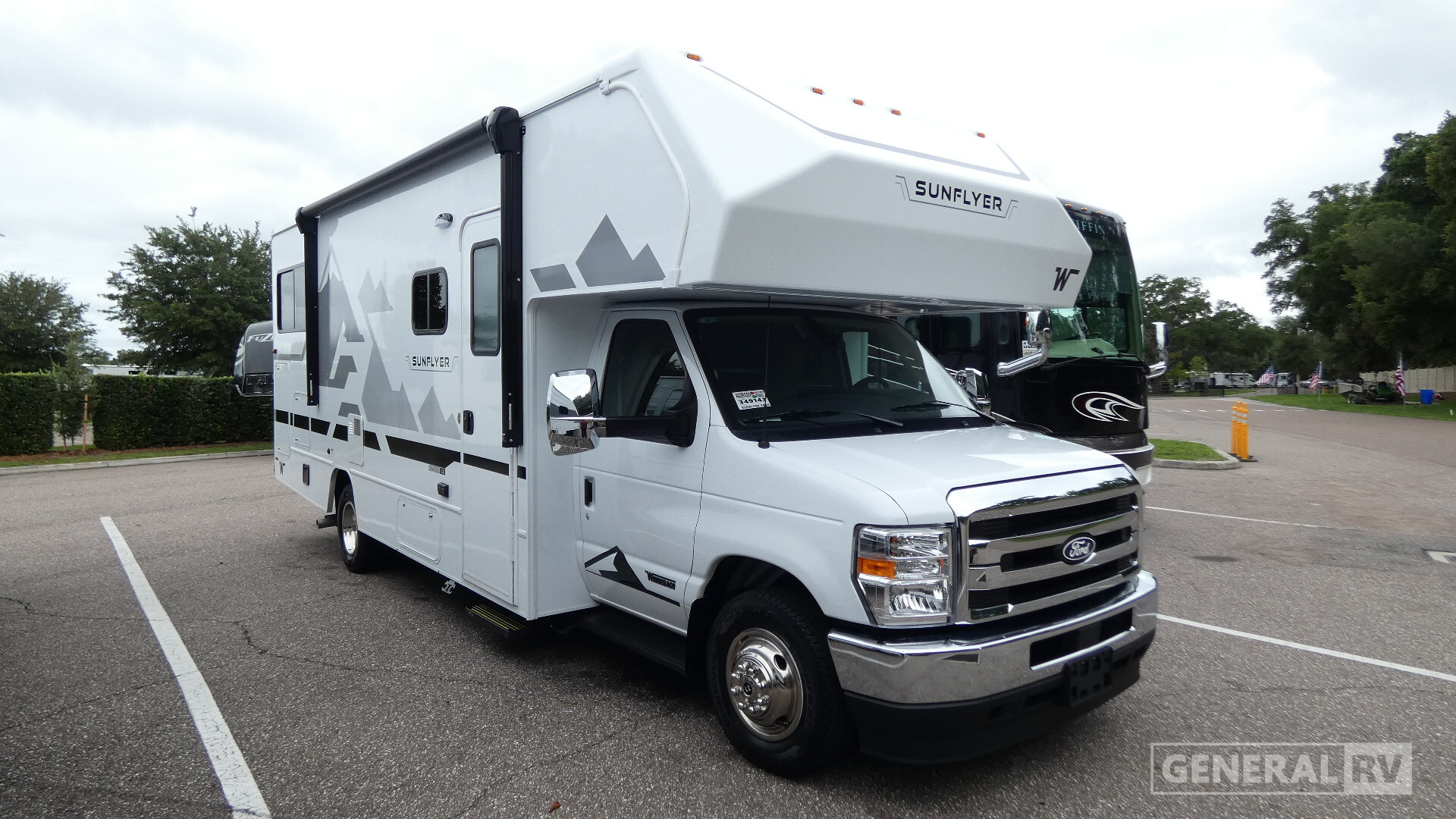 2027 Winnebago SUNFLYER 24GG RV