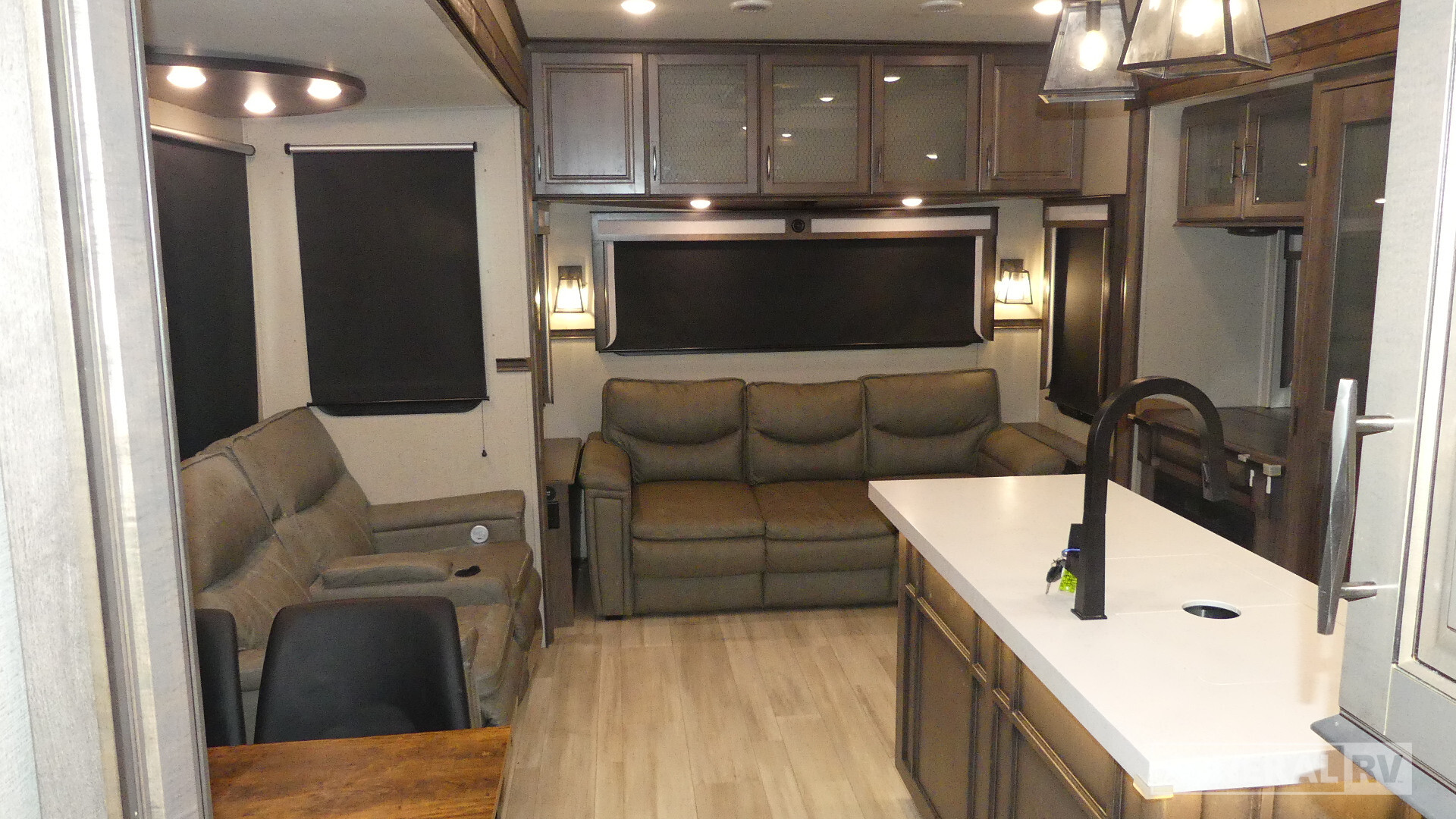 2021 Grand Design SOLITUDE 378MBS in fort pierce FL
