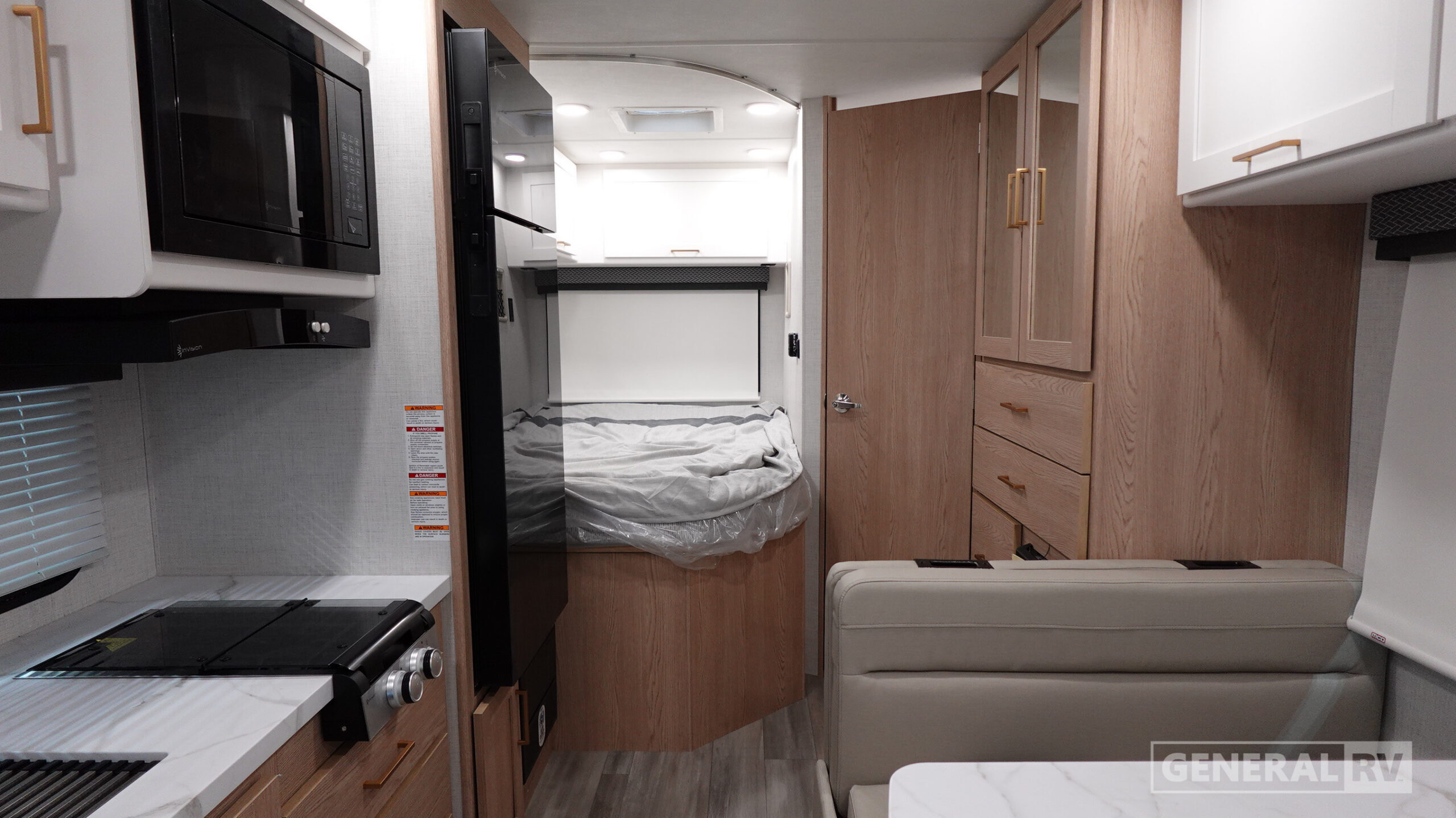2027 Thor Motor Coach FOUR WINDS 21Z Chevy in fort pierce FL